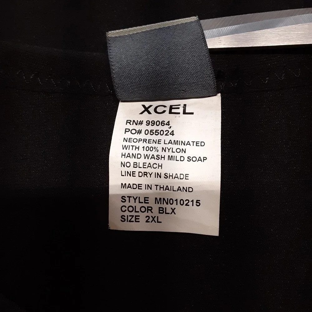 XCEL Mens Axis Pullover Wetsuit Vest 2XL Black 1mm Sleeveless Nylon MN010215